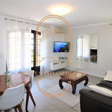 Apartament Hyeres-centre Coquet T3 Wifi Parking Clim Salon By Hc Hyères